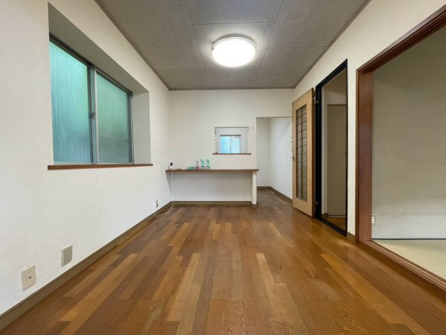 八街市八街は　中古戸建の居間・リビング