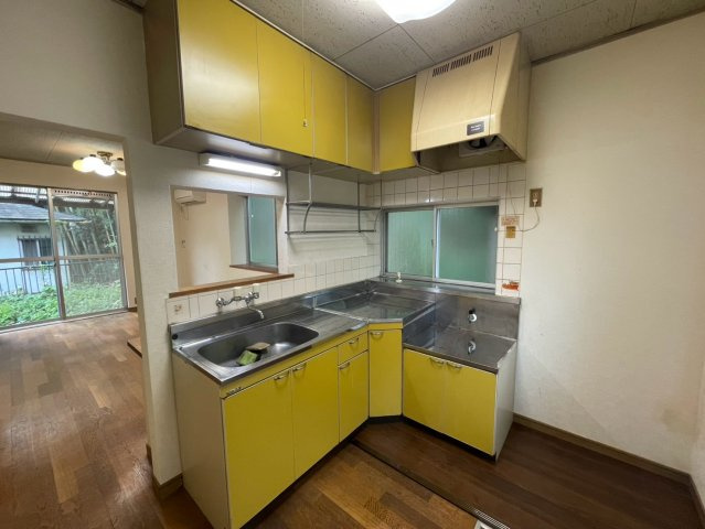 八街市八街は　中古戸建のキッチン