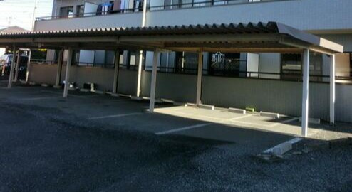 鴻巣ＫＹマンションの駐車場