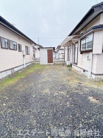 佐藤住宅の駐車場