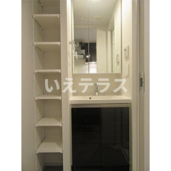 神戸元町Noahの洗面所