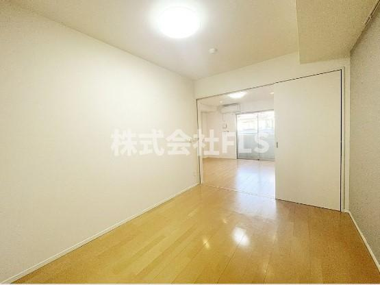 新宿区北新宿１丁目の賃貸マンションの内装