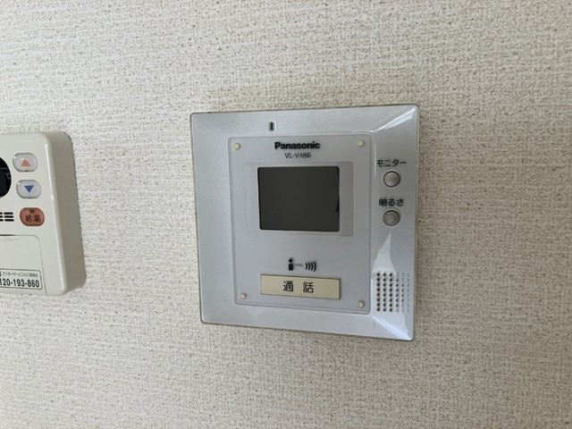ハーズリッチ北高見のセキュリティ|モニター付きインターホン