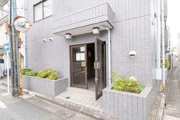 カテリーナ笹塚のエントランス