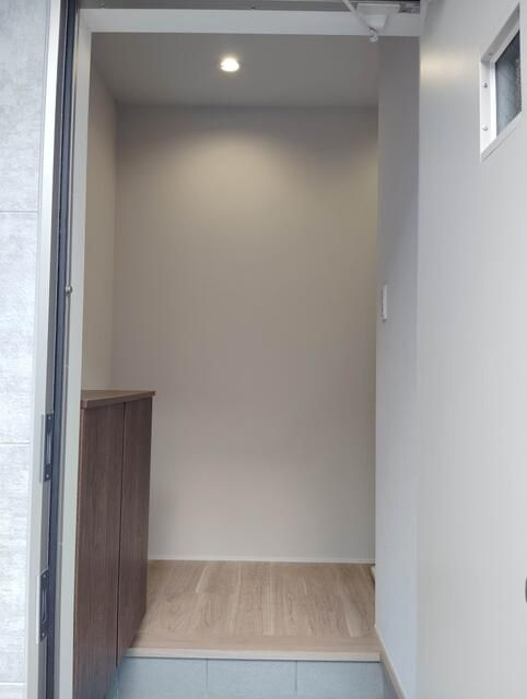 ａ／ｙ　ｒｅｓｉｄｅｎｃｅの玄関
