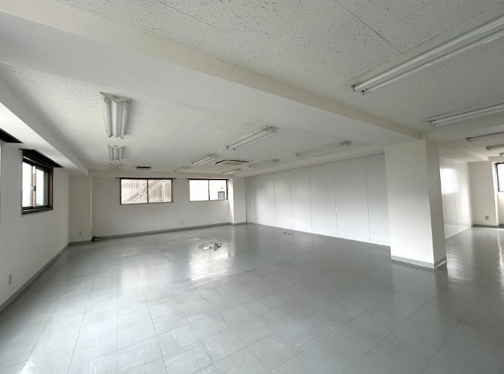 大田丸ヱ農産ビルの内装