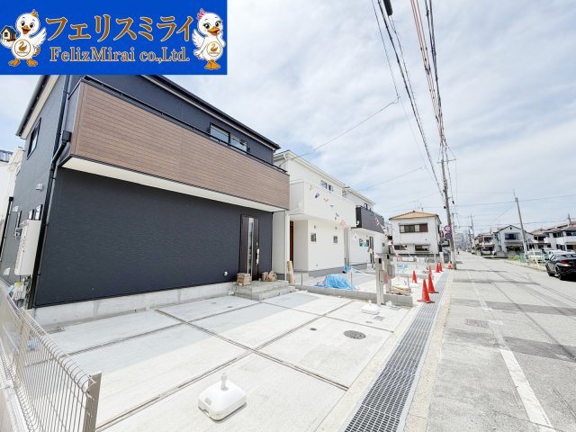 　の前面道路含む現地写真