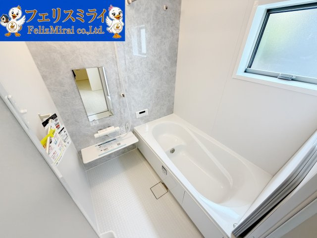 　の浴室