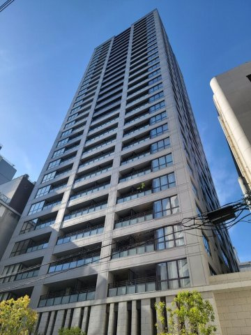 クレヴィアタワー御堂筋本町の外観