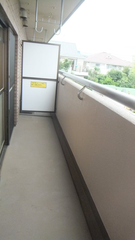 アーベイン成城 のバルコニー