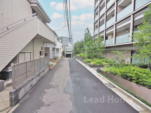 【その他】 | ディアナガーデン恵比寿 The House | 前面道路