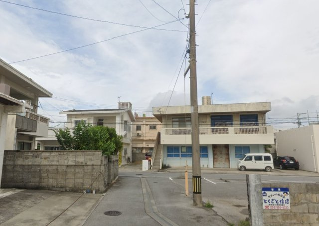 嘉手納町水釜379番（全2棟）の前面道路含む現地写真|※北側公道4.0m♪
