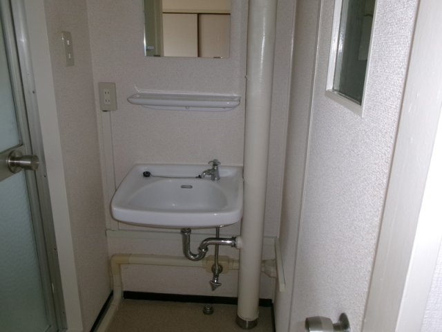 公社　宝塚安倉の洗面所