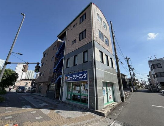 桜木サンワビルの外観