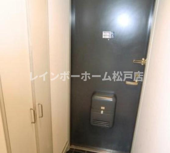ワコーレエレガンス北小金仲介手数料（賃料の1.10ヵ月）の50％OFF対象物件！の玄関|ゆったりとした玄関です