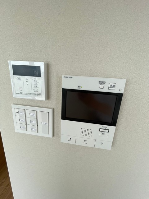パルテメゾン中落合のセキュリティ|★モニター付きインターホンでセキュリティも安心です★