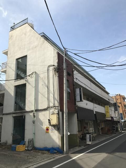 同和マンションの外観