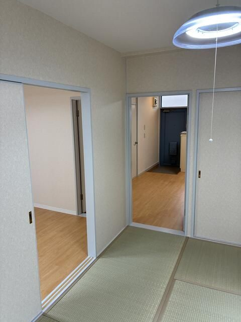 同和マンションの居間・リビング