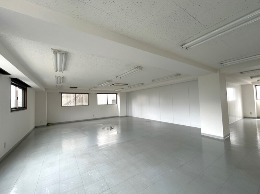 大田丸ヱ農産ビルの内装