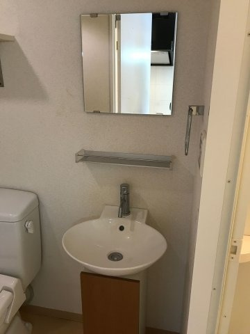 アプレシティカメイドの独立洗面台|同一仕様
