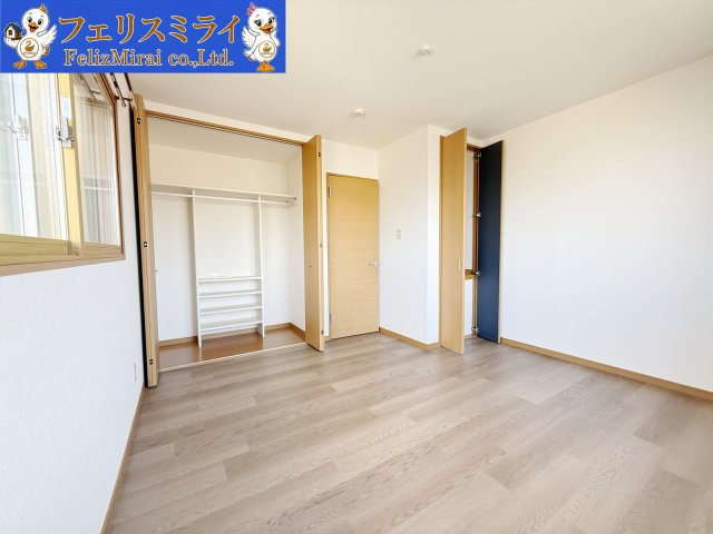神戸市西区池上４丁目５-２３付近の洋室