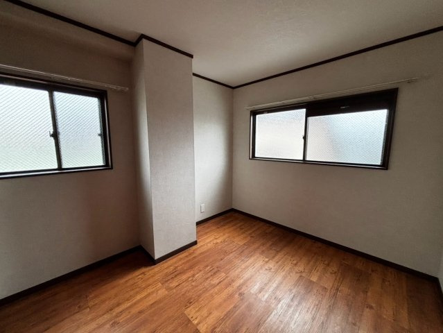 パールハイツの洋室