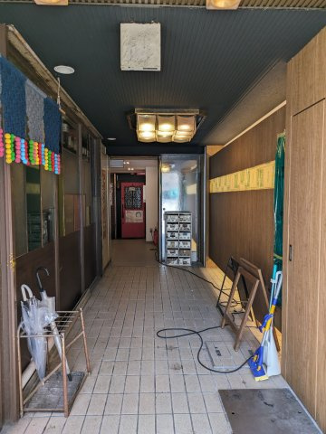 新道頓堀ビルのロビー