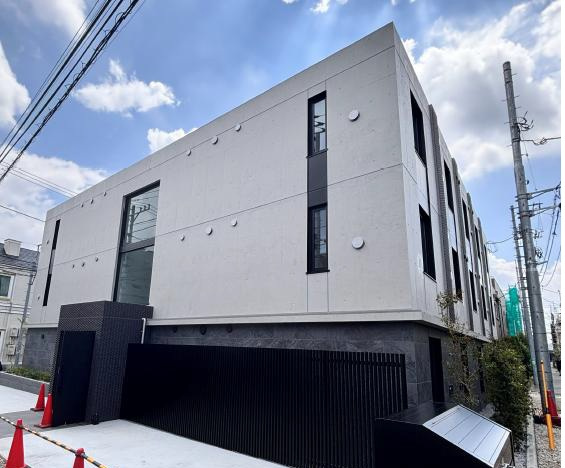 ジェノヴィア高円寺Ⅱの外観