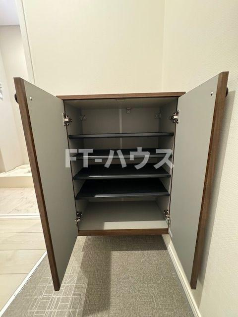 TUP津田沼の玄関