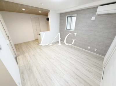 【居間・リビング】 | パインヒル19 | 洋室のお部屋です。