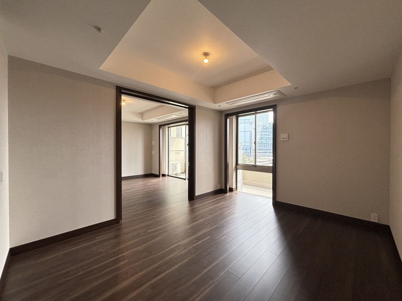 グラングリーン大阪　ＴＨＥ　ＮＯＲＴＨ　ＲＥＳＩＤＥＮＣＥの居間・リビング