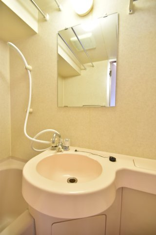 大阪市都島区中野町２丁目の賃貸マンションの洗面所