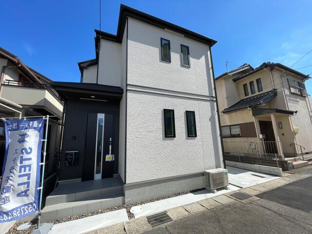 新築戸建て・仲介手数料無料）小牧市小牧１丁目１３７番　A号棟の前面道路含む現地写真|前面道路含む現地写真です