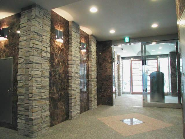 ヴェルト新宿(ヴェルトシンジュク)のロビー