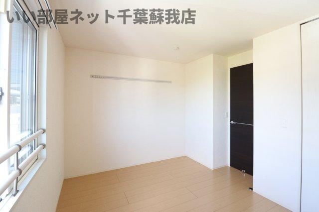 クロシェットⅠ番館の寝室|開放的な寝室です