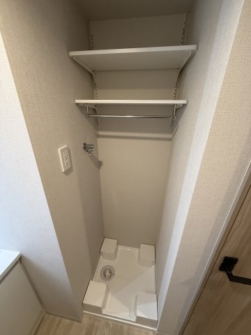 武蔵野市境南町４丁目の中古マンションのランドリースペース