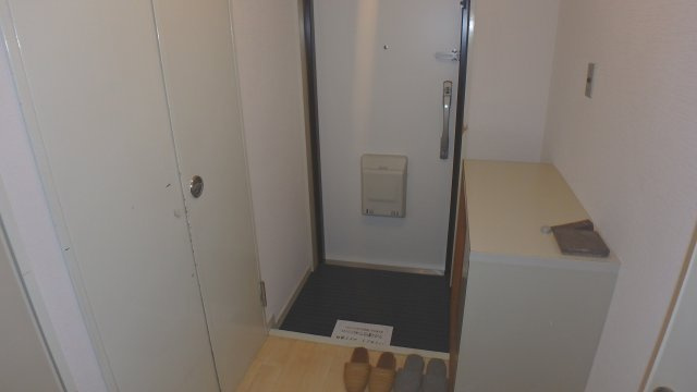 ライオンズマンション白山の玄関