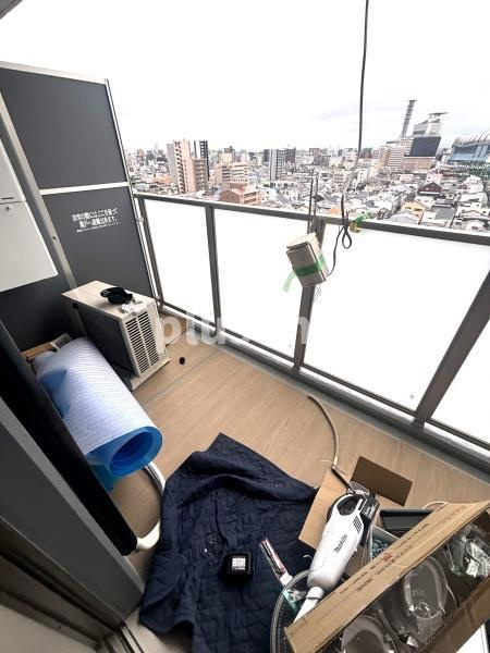 プレサンス大正エミナンスのバルコニー