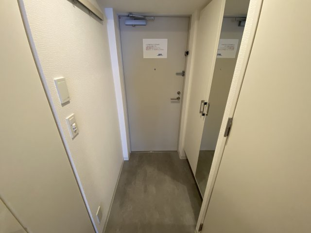 アーバネックス西本町の玄関