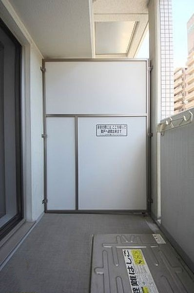 レオンコンフォート谷町六丁目のバルコニー