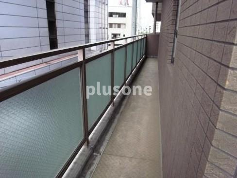 エイペックス心斎橋東のバルコニー