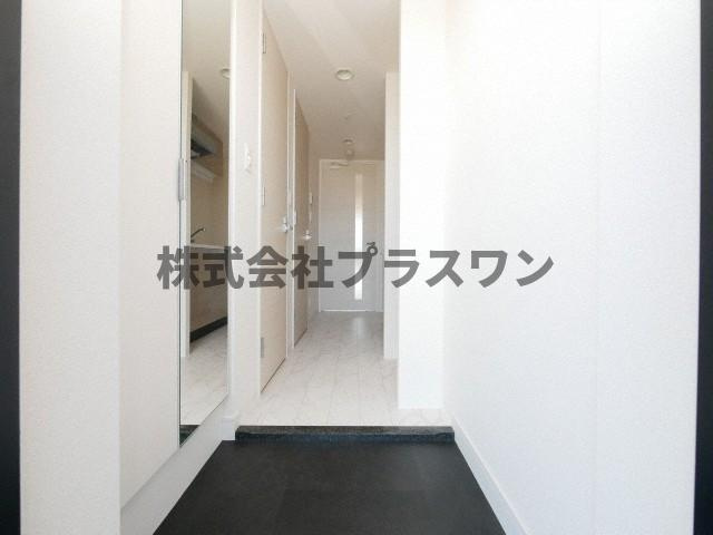 プレサンス難波クチュールの玄関