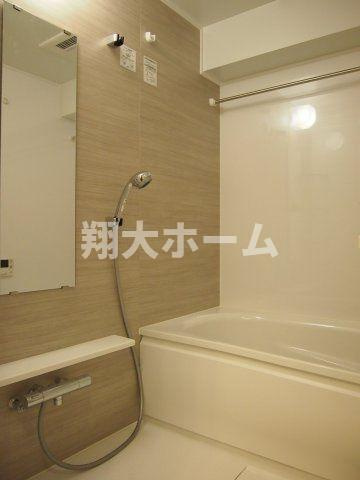 ルーブル王子本町 の浴室