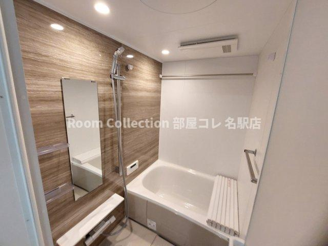 セレスティア熱田の浴室
