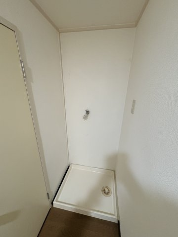幸ノ井マンションの設備|室内洗濯機置場