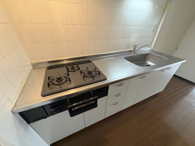 幸ノ井マンションのその他|3口ガスコンロシステムキッチン
