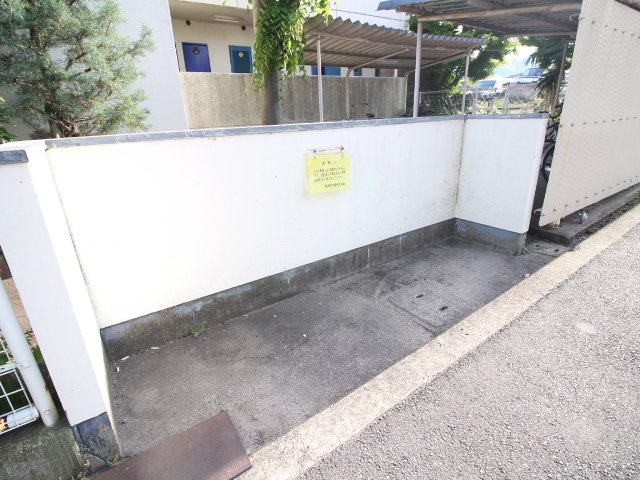幸ノ井マンションのその他共用部分|敷地内ゴミ置場