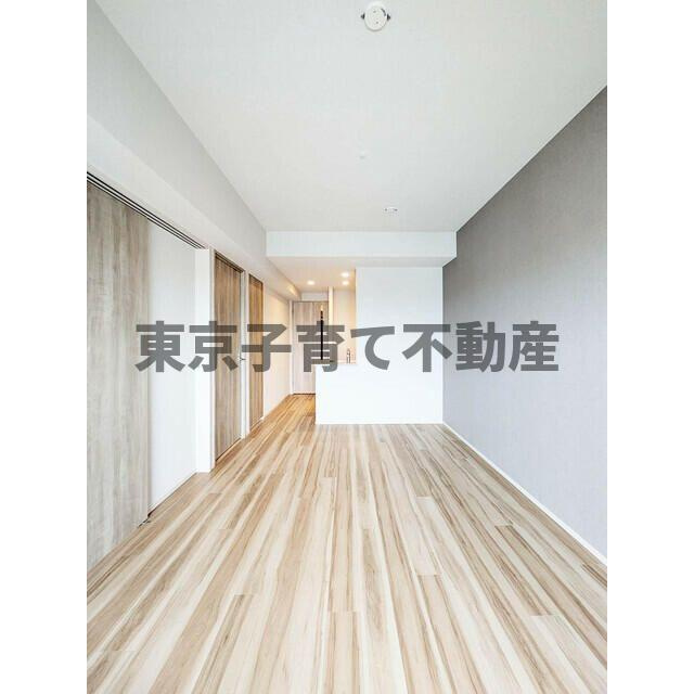 ジオエント上野稲荷町の居間・リビング