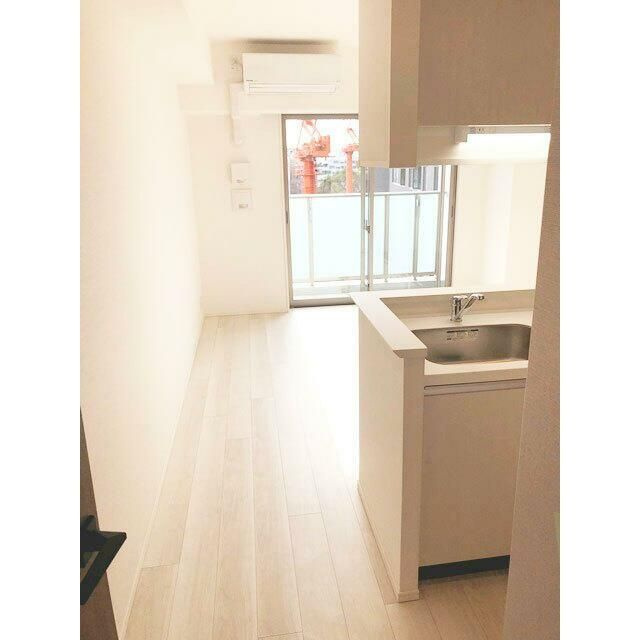 港区南青山７丁目の賃貸マンションの居間・リビング