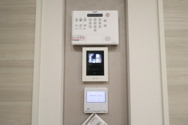Serenvita田宮のセキュリティ|ALSOKホームセキュリティ標準搭載、カラーモニター付インターホン（録画機能付）